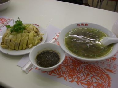 鶏肉・鶏血湯.jpg